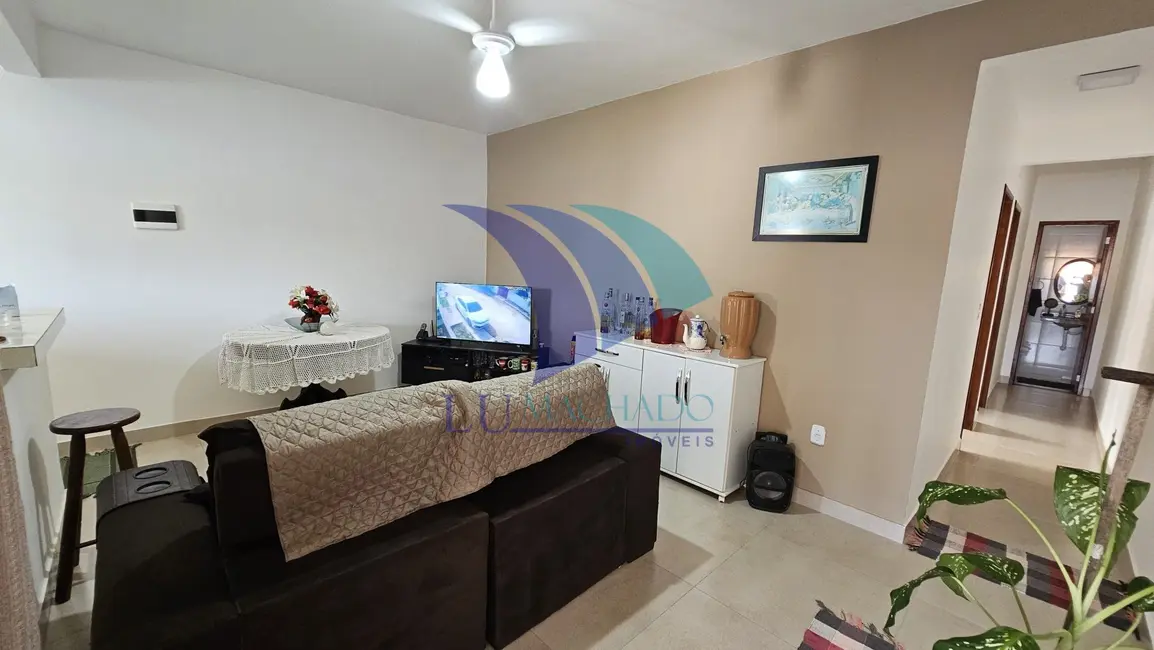 Foto 8 de Casa com 2 quartos à venda, 60m2 em Cabo Frio - RJ