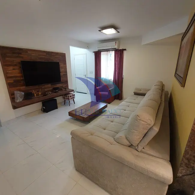 Casa com 3 quartos à venda, 200m2 em Sao Pedro Da Aldeia - RJ - imagem 7 Foto 7 de Casa com 3 quartos à venda, 200m2 em Sao Pedro Da Aldeia - RJ