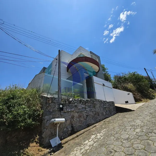 Foto 1 de Casa de Condomínio com 3 quartos à venda, 280m2 em Ogiva, Cabo Frio - RJ