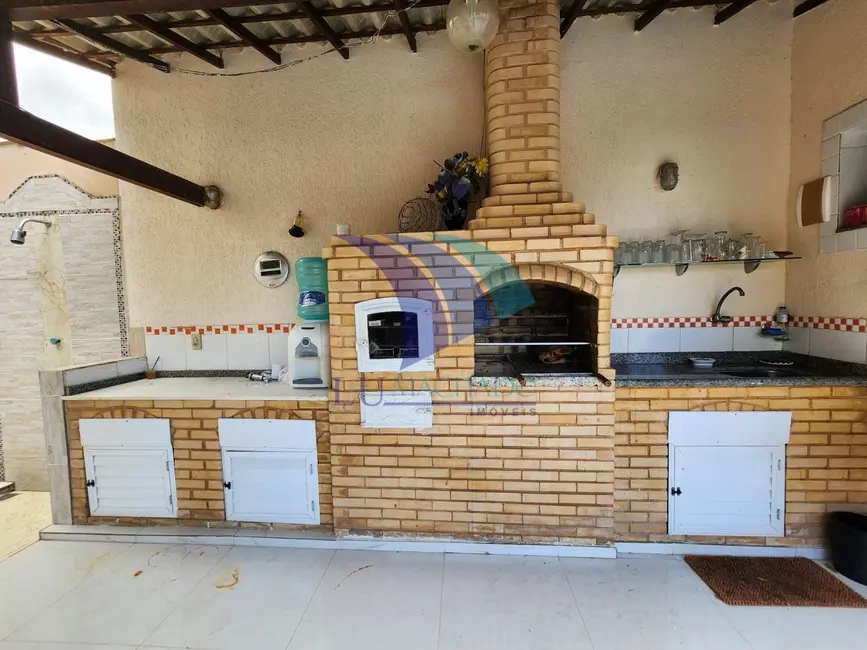 Foto 2 de Casa com 4 quartos à venda, 200m2 em Ogiva, Cabo Frio - RJ