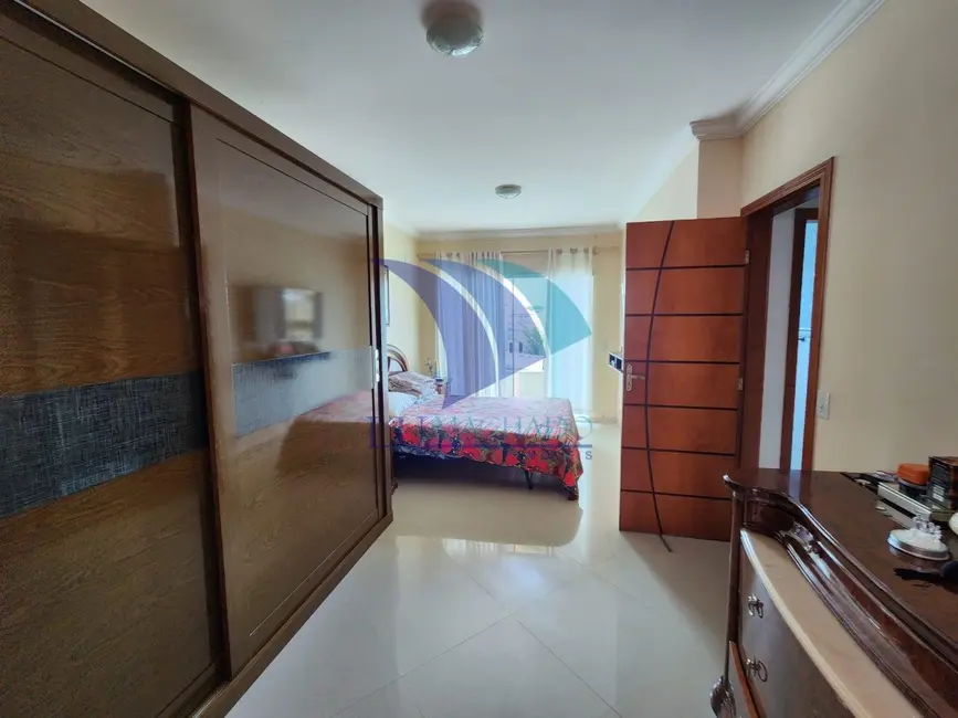 Foto 8 de Casa com 4 quartos à venda, 200m2 em Ogiva, Cabo Frio - RJ