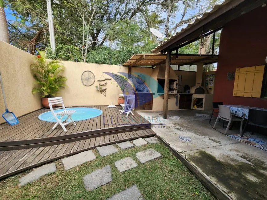 Casa com 3 quartos à venda, 200m2 em Palmeiras, Cabo Frio - RJ - imagem 1 Foto 1 de Casa com 3 quartos à venda, 200m2 em Palmeiras, Cabo Frio - RJ