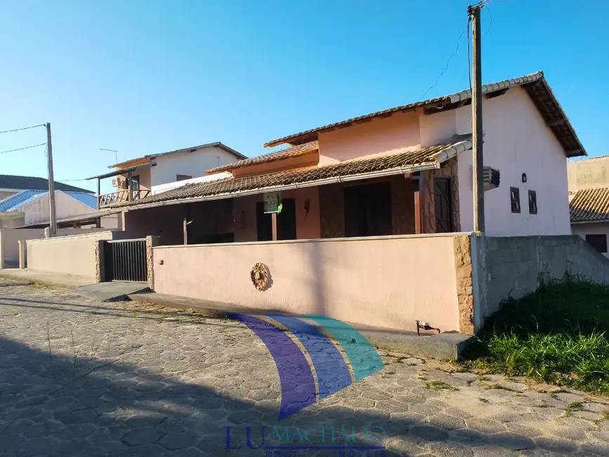 Foto 2 de Casa de Condomínio com 1 quarto à venda, 100m2 em Ogiva, Cabo Frio - RJ