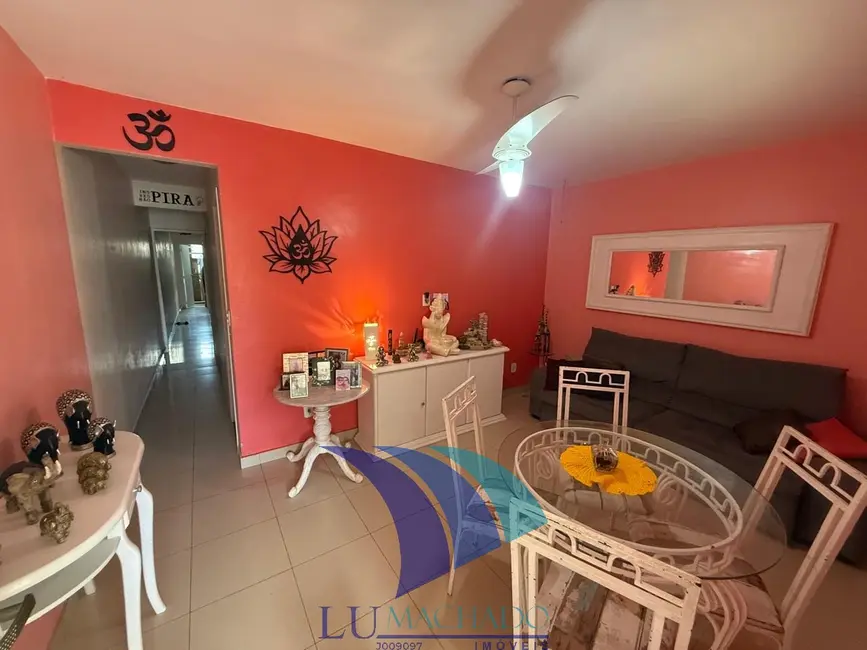 Foto 3 de Apartamento com 3 quartos à venda, 70m2 em Jardim Excelsior, Cabo Frio - RJ