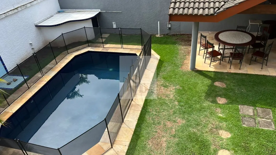 Casa de Condomínio com 4 quartos para alugar, 450m2 em Tamboré, Santana De Parnaiba - SP - imagem 7 Foto 7 de Casa de Condomínio com 4 quartos para alugar, 450m2 em Tamboré, Santana De Parnaiba - SP