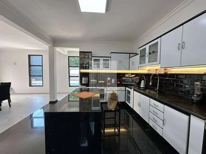Foto 8 de Casa de Condomínio com 3 quartos à venda, 460m2 em Vila Veloso, Carapicuiba - SP