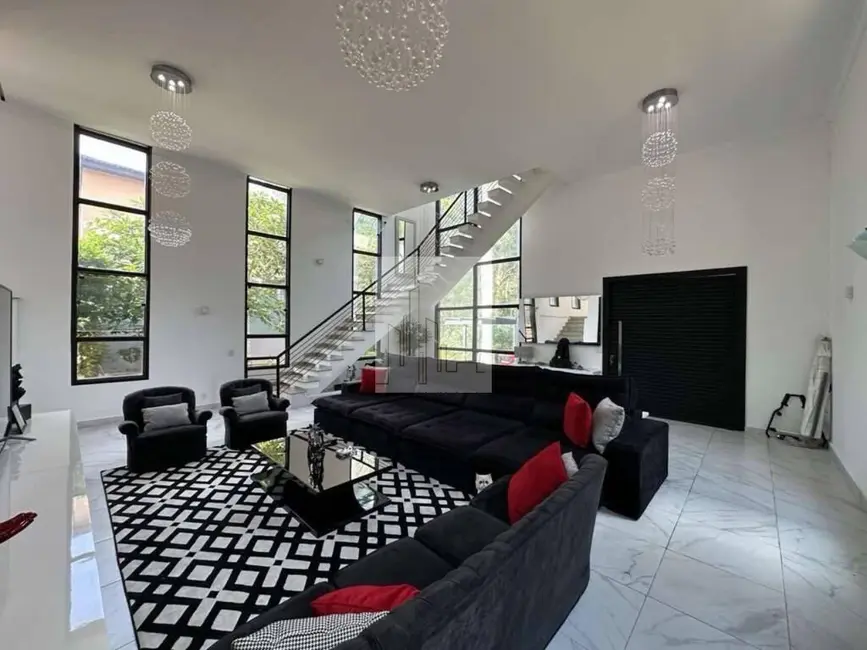 Foto 4 de Casa de Condomínio com 3 quartos à venda, 460m2 em Vila Veloso, Carapicuiba - SP