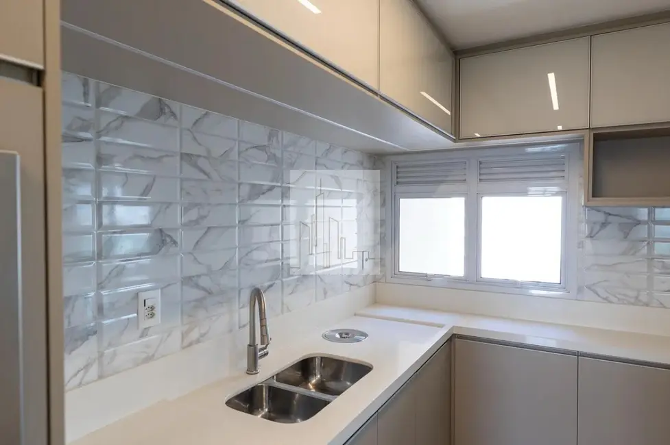 Foto 5 de Apartamento com 3 quartos para alugar, 200m2 em Alphaville Empresarial, Barueri - SP