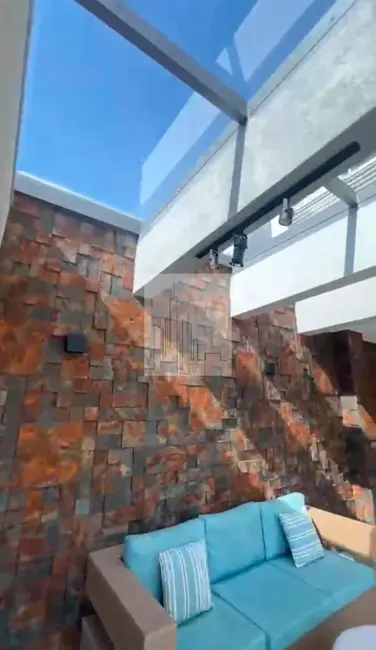 Casa de Condomínio com 3 quartos para alugar, 200m2 em Tamboré, Santana De Parnaiba - SP - imagem 1 Foto 1 de Casa de Condomínio com 3 quartos para alugar, 200m2 em Tamboré, Santana De Parnaiba - SP