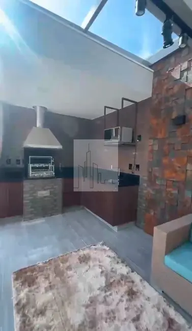Casa de Condomínio com 3 quartos para alugar, 200m2 em Tamboré, Santana De Parnaiba - SP - imagem 7 Foto 7 de Casa de Condomínio com 3 quartos para alugar, 200m2 em Tamboré, Santana De Parnaiba - SP