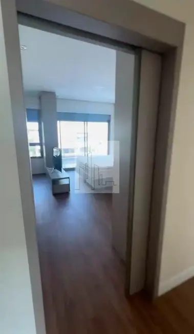 Casa de Condomínio com 3 quartos para alugar, 200m2 em Tamboré, Santana De Parnaiba - SP - imagem 4 Foto 4 de Casa de Condomínio com 3 quartos para alugar, 200m2 em Tamboré, Santana De Parnaiba - SP