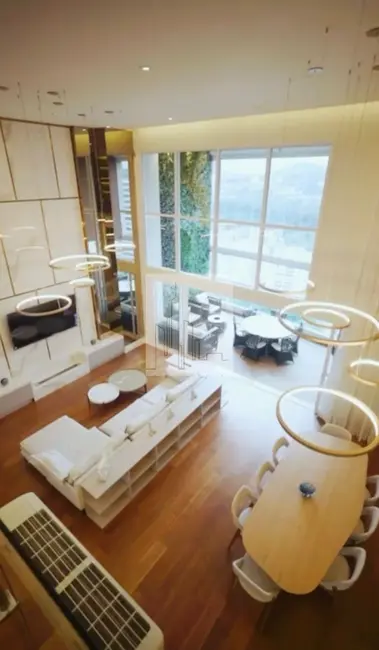 Apartamento com 4 quartos à venda, 338m2 em Alphaville Empresarial, Barueri - SP - imagem 1 Foto 1 de Apartamento com 4 quartos à venda, 338m2 em Alphaville Empresarial, Barueri - SP