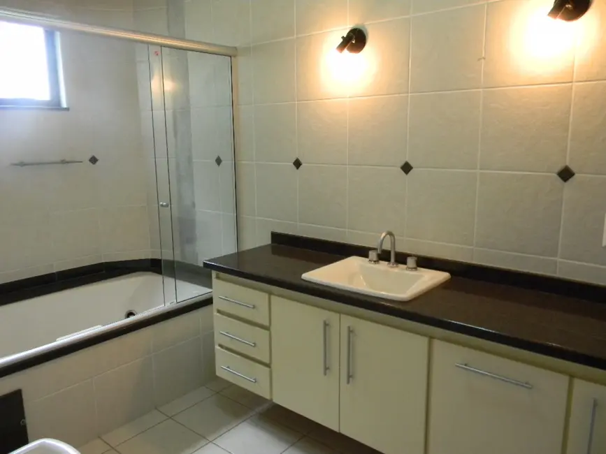 Casa de Condomínio com 4 quartos para alugar, 425m2 em Alphaville, Santana De Parnaiba - SP - imagem 5 Foto 5 de Casa de Condomínio com 4 quartos para alugar, 425m2 em Alphaville, Santana De Parnaiba - SP