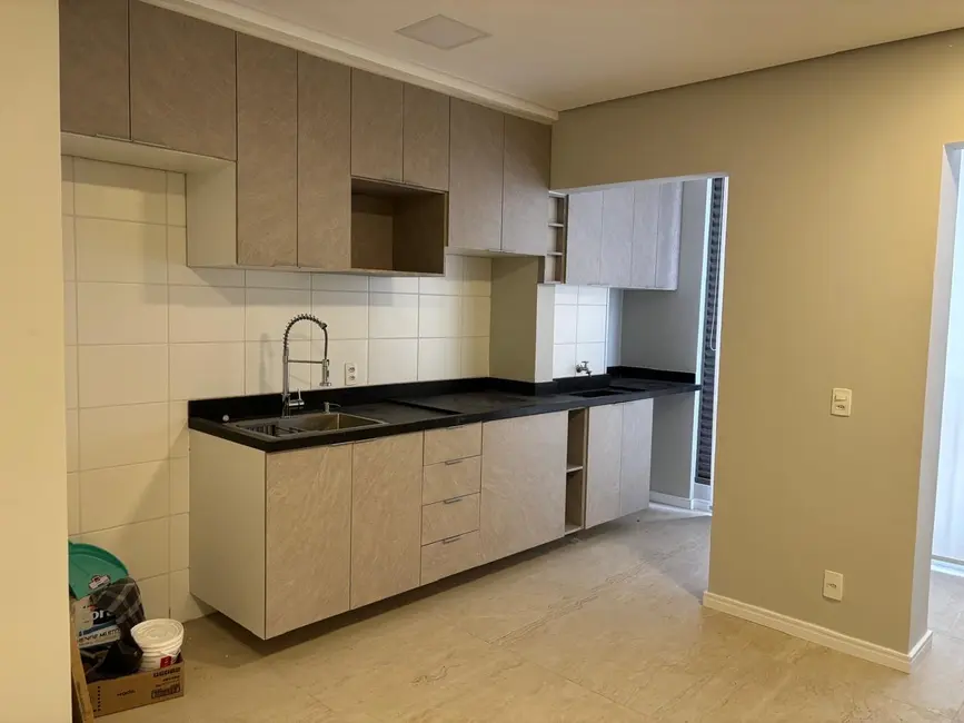 Foto 2 de Apartamento com 2 quartos à venda, 52m2 em Alphaville Empresarial, Barueri - SP