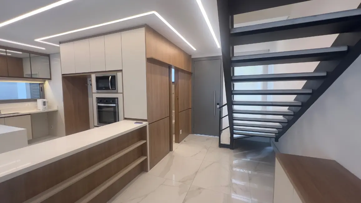 Casa de Condomínio com 3 quartos para alugar, 200m2 em Tamboré, Santana De Parnaiba - SP - imagem 6 Foto 6 de Casa de Condomínio com 3 quartos para alugar, 200m2 em Tamboré, Santana De Parnaiba - SP