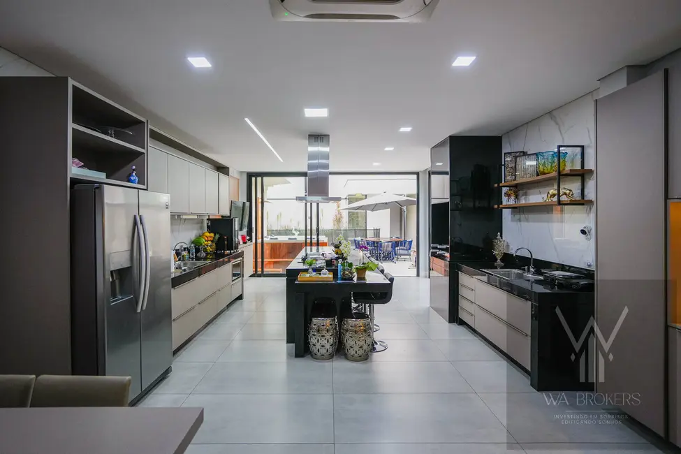 Casa com 4 quartos à venda, 454m2 em Alphaville, Santana De Parnaiba - SP - imagem 9 Foto 9 de Casa com 4 quartos à venda, 454m2 em Alphaville, Santana De Parnaiba - SP