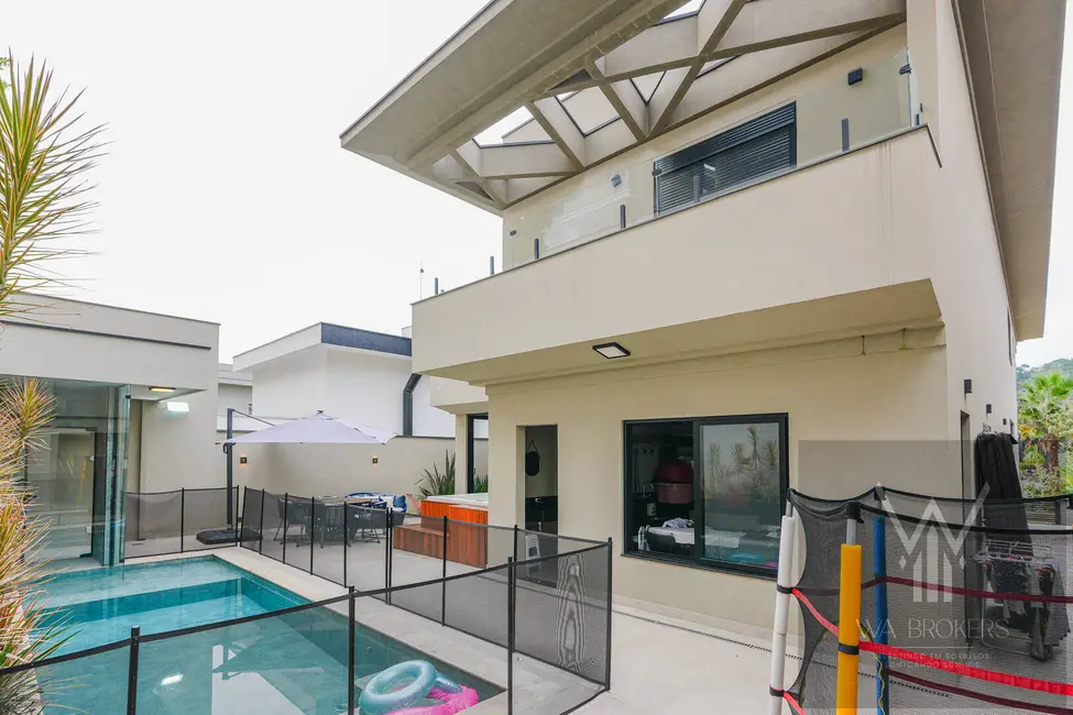 Casa com 4 quartos à venda, 454m2 em Alphaville, Santana De Parnaiba - SP - imagem 5 Foto 5 de Casa com 4 quartos à venda, 454m2 em Alphaville, Santana De Parnaiba - SP