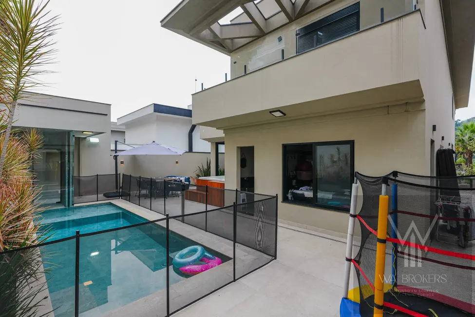 Casa com 4 quartos à venda, 454m2 em Alphaville, Santana De Parnaiba - SP - imagem 4 Foto 4 de Casa com 4 quartos à venda, 454m2 em Alphaville, Santana De Parnaiba - SP