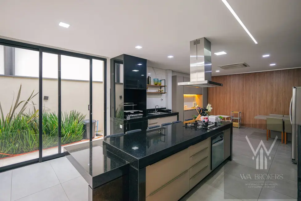 Casa com 4 quartos à venda, 454m2 em Alphaville, Santana De Parnaiba - SP - imagem 8 Foto 8 de Casa com 4 quartos à venda, 454m2 em Alphaville, Santana De Parnaiba - SP