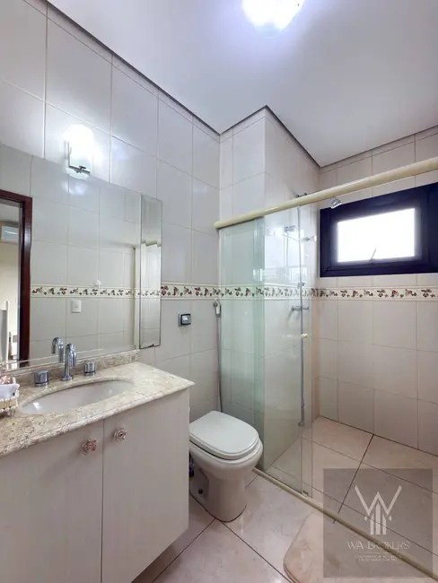 Foto 9 de Casa com 4 quartos à venda, 180m2 em Suru, Santana De Parnaiba - SP