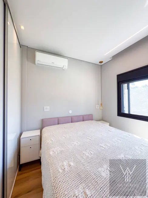Foto 3 de Casa com 4 quartos à venda, 180m2 em Suru, Santana De Parnaiba - SP