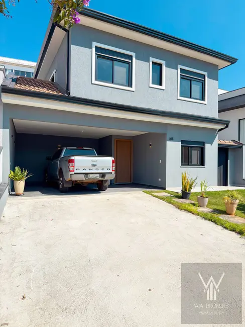 Foto 2 de Casa com 4 quartos à venda, 180m2 em Suru, Santana De Parnaiba - SP