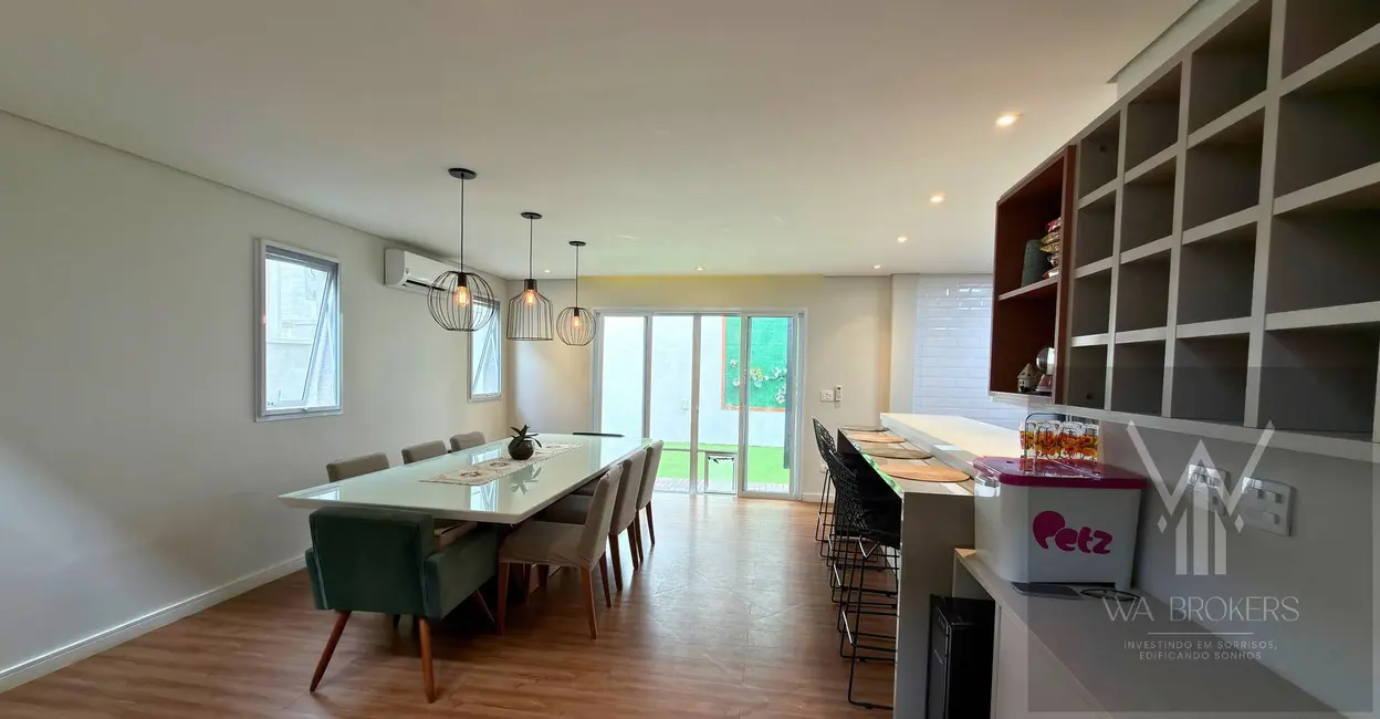 Foto 6 de Casa com 3 quartos à venda, 250m2 em Suru, Santana De Parnaiba - SP