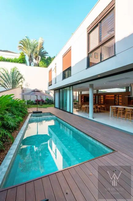 Casa com 4 quartos à venda, 420m2 em Tamboré, Santana De Parnaiba - SP - imagem 2 Foto 2 de Casa com 4 quartos à venda, 420m2 em Tamboré, Santana De Parnaiba - SP