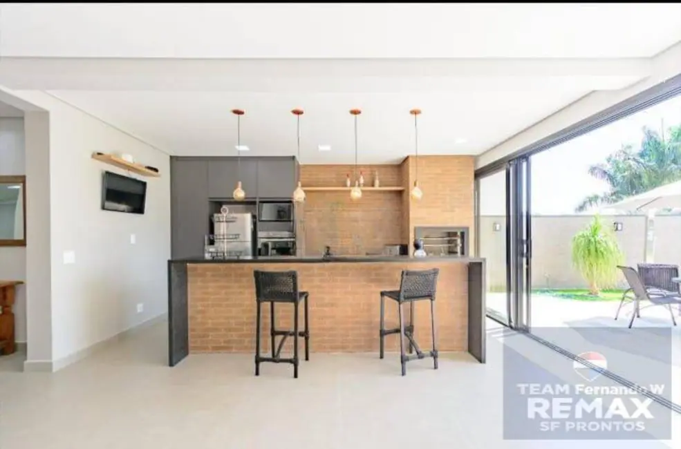 Casa com 4 quartos à venda, 580m2 em Jandira - SP - imagem 5 Foto 5 de Casa com 4 quartos à venda, 580m2 em Jandira - SP