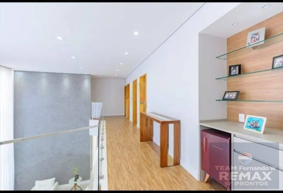 Casa com 4 quartos à venda, 580m2 em Jandira - SP - imagem 8 Foto 8 de Casa com 4 quartos à venda, 580m2 em Jandira - SP