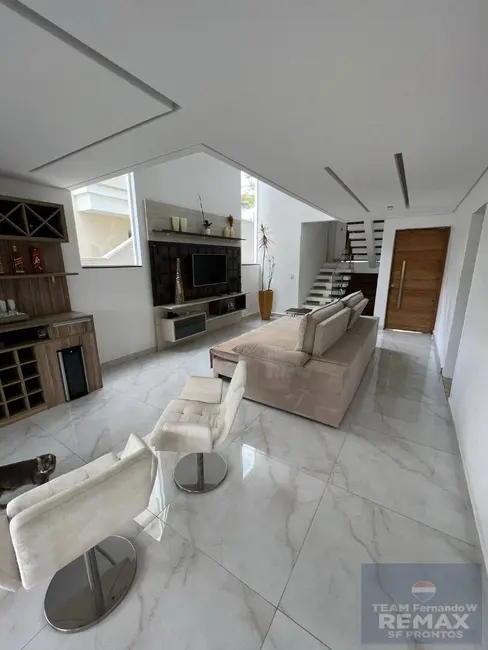 Foto 3 de Casa com 4 quartos à venda, 360m2 em Santana De Parnaiba - SP