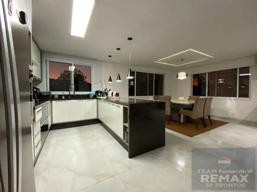 Foto 1 de Casa com 4 quartos à venda, 360m2 em Santana De Parnaiba - SP