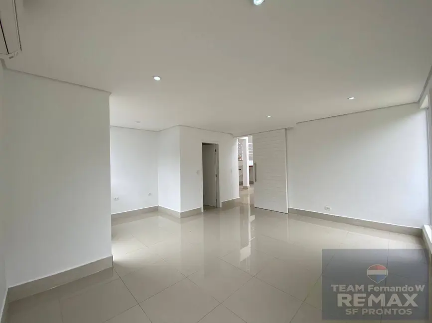 Casa com 4 quartos à venda, 422m2 em Residencial Morada dos Lagos, Barueri - SP - imagem 7 Foto 7 de Casa com 4 quartos à venda, 422m2 em Residencial Morada dos Lagos, Barueri - SP