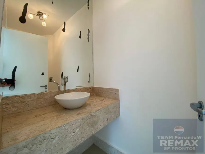 Casa com 4 quartos à venda, 422m2 em Residencial Morada dos Lagos, Barueri - SP - imagem 6 Foto 6 de Casa com 4 quartos à venda, 422m2 em Residencial Morada dos Lagos, Barueri - SP