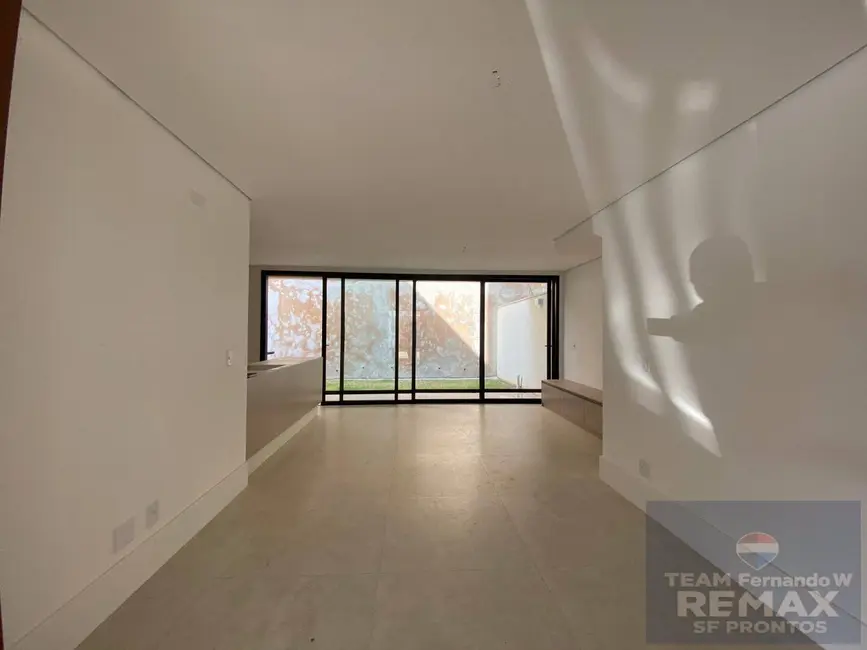 Casa com 4 quartos à venda, 214m2 em Santana De Parnaiba - SP - imagem 7 Foto 7 de Casa com 4 quartos à venda, 214m2 em Santana De Parnaiba - SP