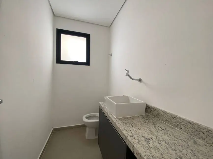 Casa com 4 quartos à venda, 214m2 em Santana De Parnaiba - SP - imagem 5 Foto 5 de Casa com 4 quartos à venda, 214m2 em Santana De Parnaiba - SP