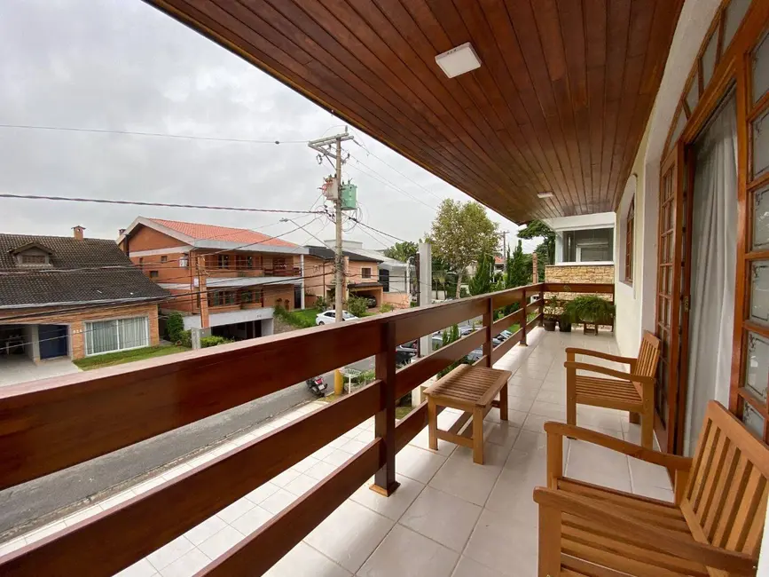 Foto 3 de Casa com 3 quartos à venda, 300m2 em Santana De Parnaiba - SP