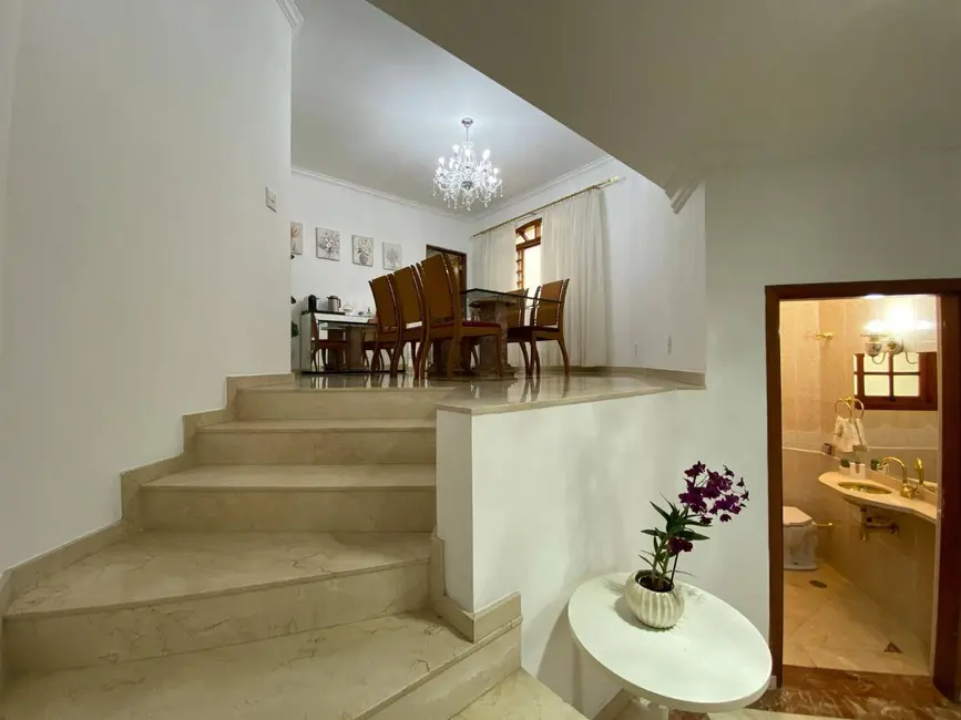 Foto 8 de Casa com 3 quartos à venda, 300m2 em Santana De Parnaiba - SP