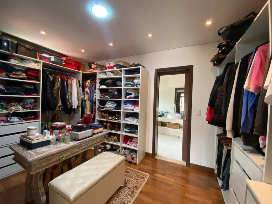 Foto 9 de Casa com 4 quartos à venda, 550m2 em Nova Higienópolis, Jandira - SP