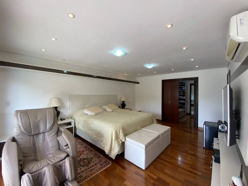 Foto 8 de Casa com 4 quartos à venda, 550m2 em Nova Higienópolis, Jandira - SP