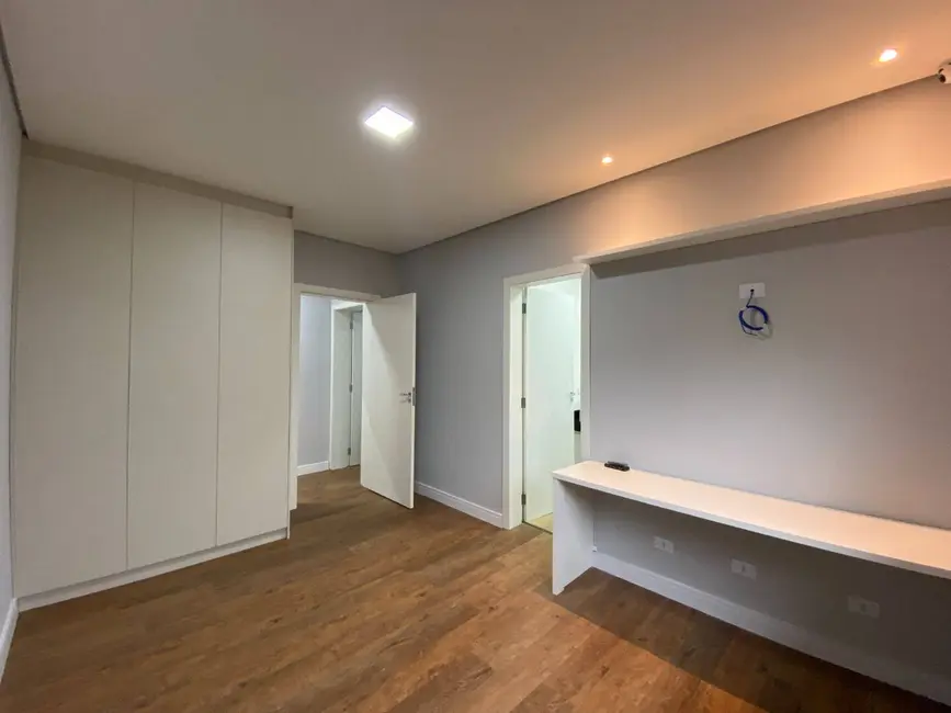 Foto 6 de Casa com 3 quartos à venda, 361m2 em Chácara Estela, Santana De Parnaiba - SP