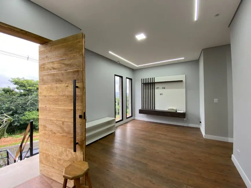 Foto 1 de Casa com 3 quartos à venda, 361m2 em Chácara Estela, Santana De Parnaiba - SP