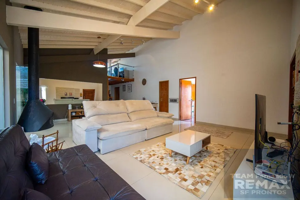 Foto 4 de Casa com 3 quartos à venda, 231m2 em Vargem Grande Paulista - SP