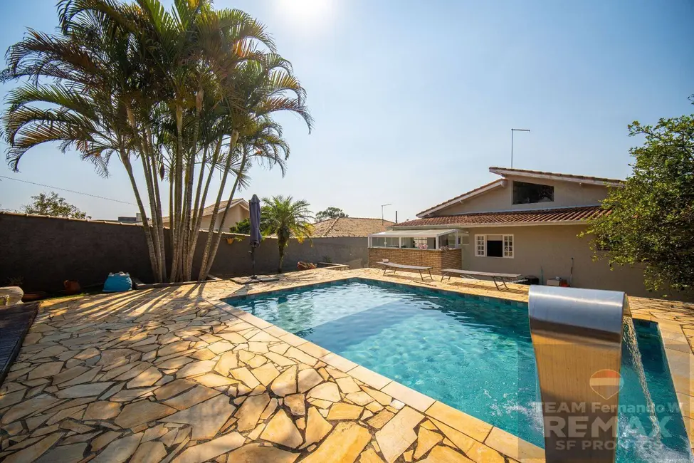 Foto 2 de Casa com 3 quartos à venda, 231m2 em Vargem Grande Paulista - SP