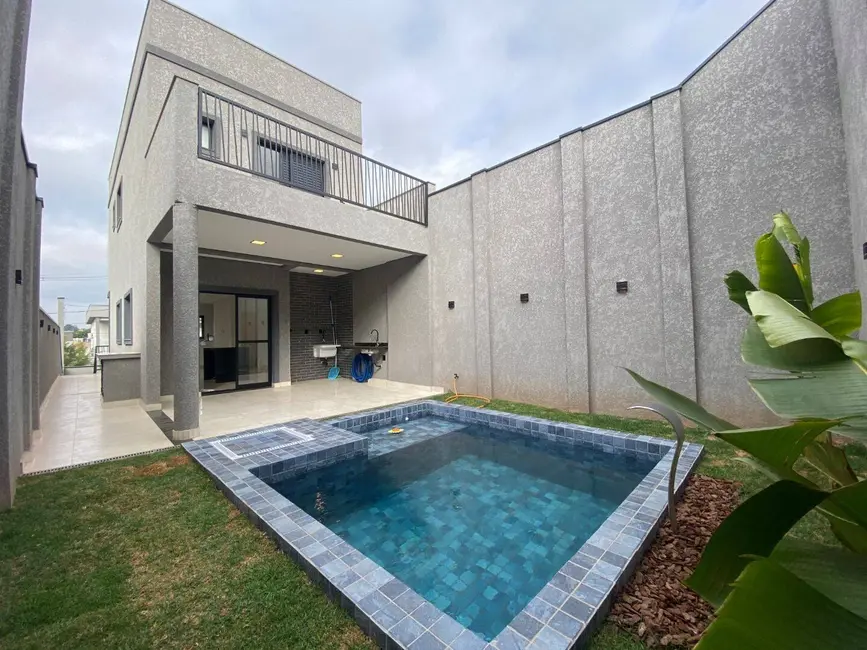 Foto 1 de Casa com 3 quartos à venda, 126m2 em Chácara Jaguari (Fazendinha), Santana De Parnaiba - SP