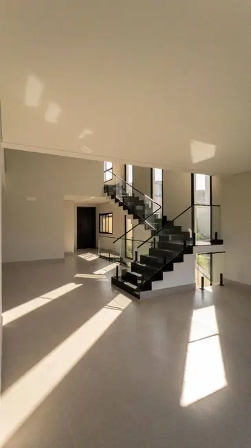 Casa com 5 quartos à venda, 510m2 em Colinas da Anhangüera, Santana De Parnaiba - SP - imagem 4 Foto 4 de Casa com 5 quartos à venda, 510m2 em Colinas da Anhangüera, Santana De Parnaiba - SP