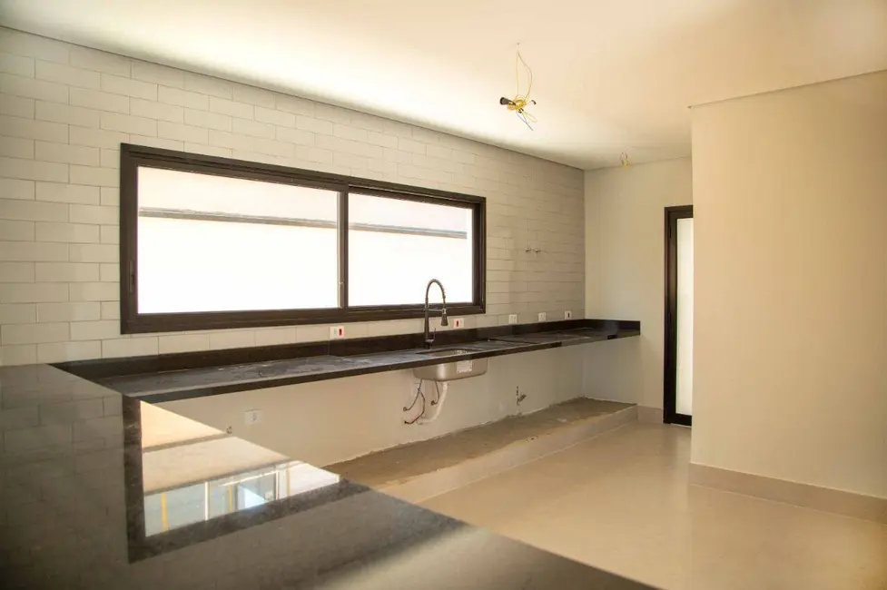 Casa com 5 quartos à venda, 502m2 em Tamboré, Santana De Parnaiba - SP - imagem 9 Foto 9 de Casa com 5 quartos à venda, 502m2 em Tamboré, Santana De Parnaiba - SP