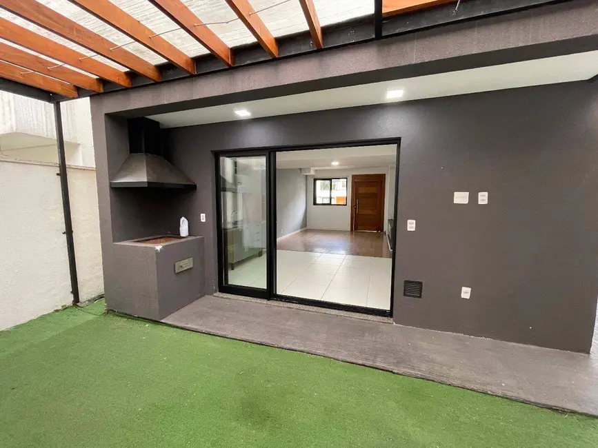 Foto 3 de Casa com 3 quartos à venda, 150m2 em Parque Rincão, Cotia - SP