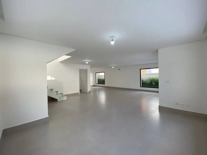 Casa com 4 quartos à venda, 276m2 em Santana De Parnaiba - SP - imagem 9 Foto 9 de Casa com 4 quartos à venda, 276m2 em Santana De Parnaiba - SP