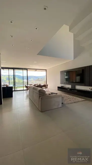 Casa com 3 quartos à venda, 408m2 em Suru, Santana De Parnaiba - SP - imagem 5 Foto 5 de Casa com 3 quartos à venda, 408m2 em Suru, Santana De Parnaiba - SP